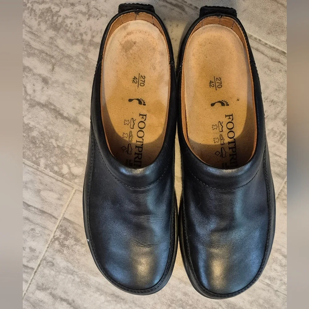 Birkenstock Black and Tan Women's Shoes - Picture 5 of 5